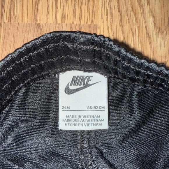 Nike Hoodie + Sweat Pants Set Size 24M (month) Black, Neon Yellow, White - Picture 9 of 11